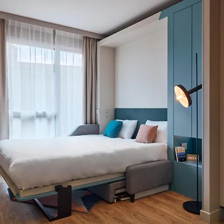 Adagio Hotel 4*